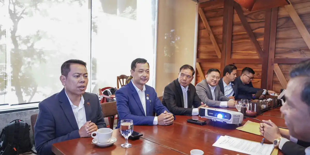 Phillip Trustee (Cambodia) Co., Ltd. and the Cambodian Valuers and Estate Agents Association (CVEA) have signed a strategic partnership Memorandum of Understanding (MoU)